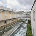 Klara - A Belvaros Sziveben * Debrecen