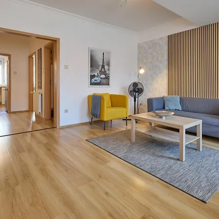 Klara - A Belvaros Sziveben Apartment