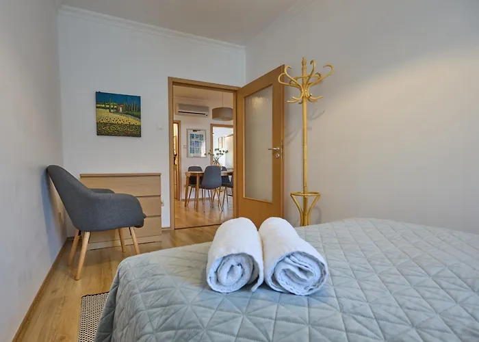Klara - A Belvaros Sziveben Apartament Debreczyn